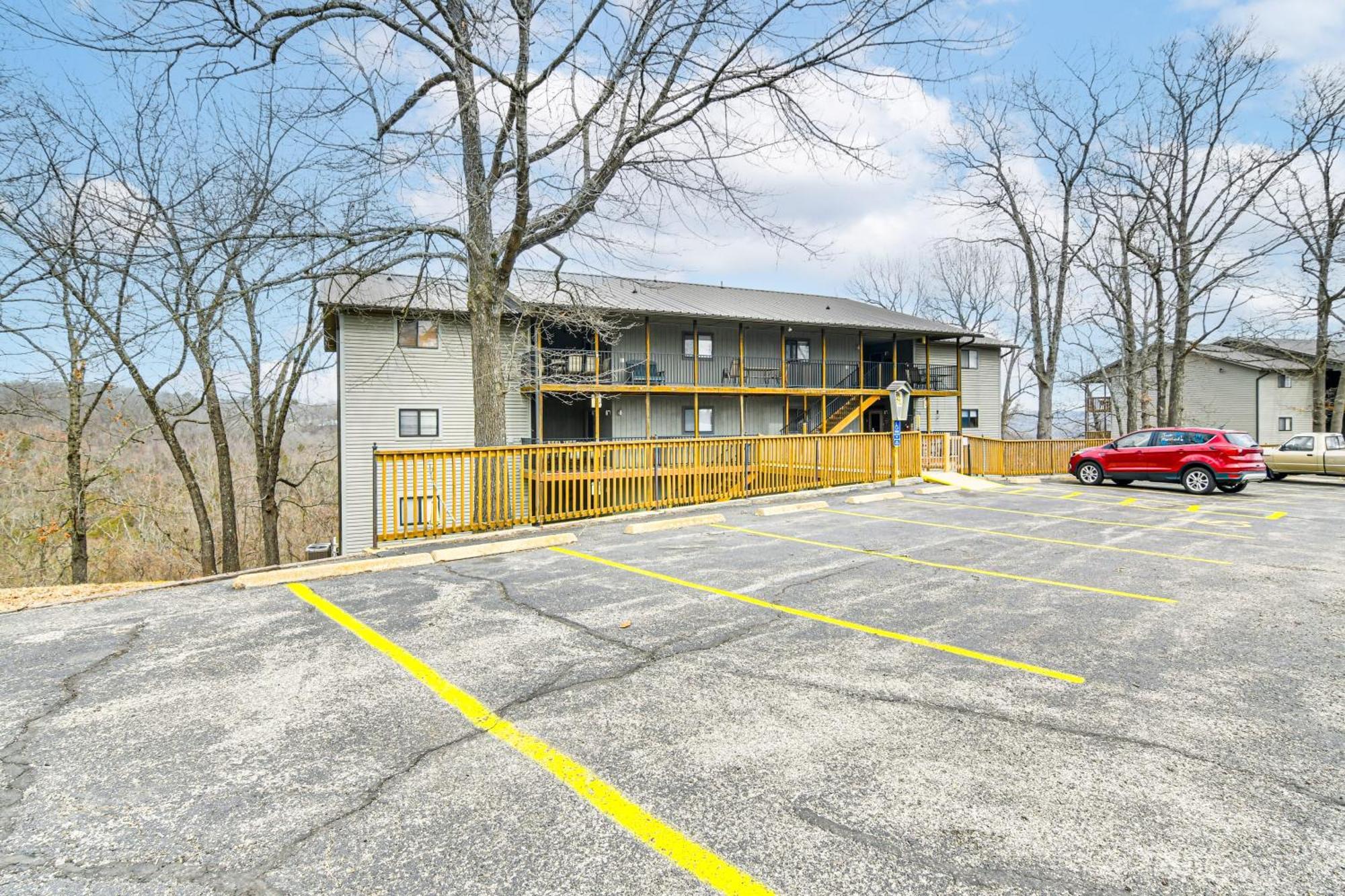Inviting Branson West Condo With Pool Access Exterior foto